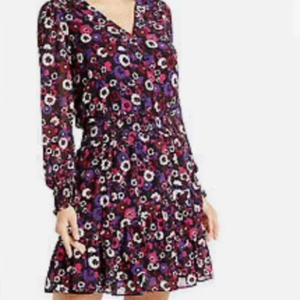 Floral Long Sleeve Dress . New no tag. Size XS fits Small
